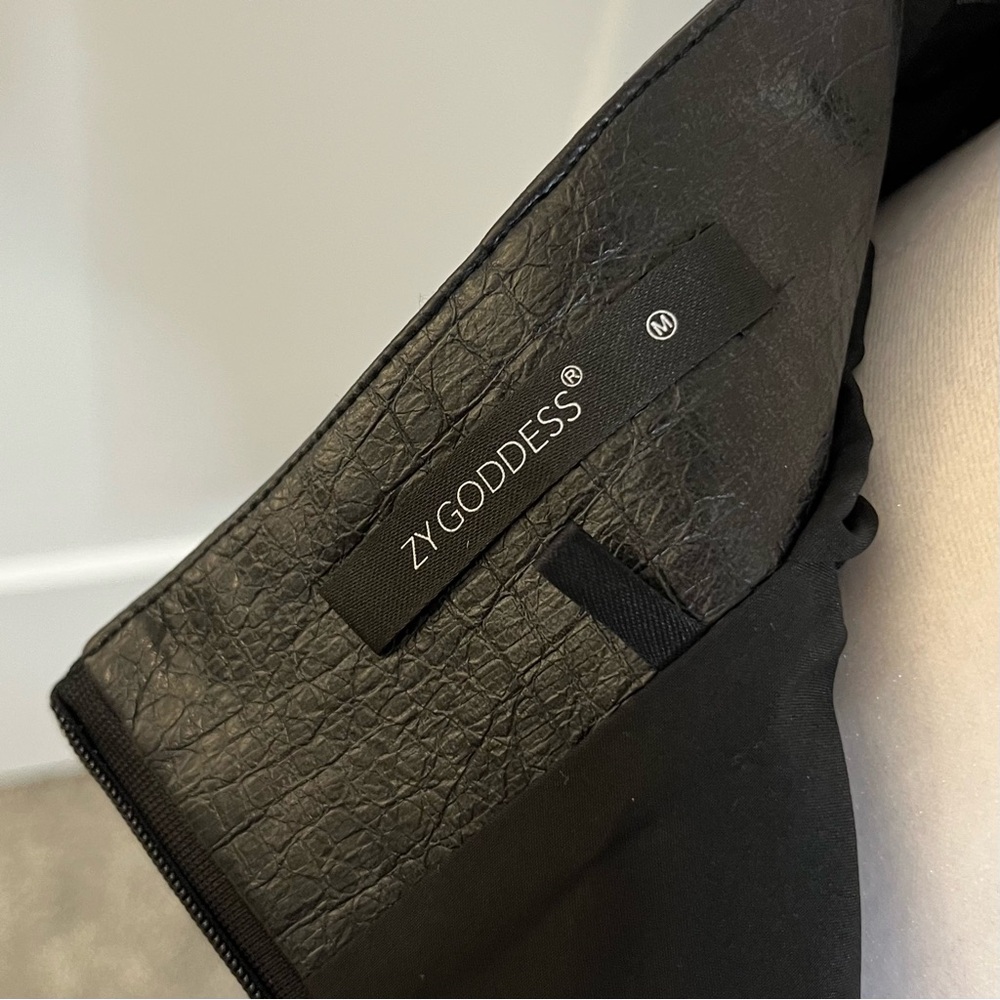 ZY Goddess Black Faux Leather Skort - Size M - FREE SHIPPING on Bundles $95+ - Picture 8 of 14